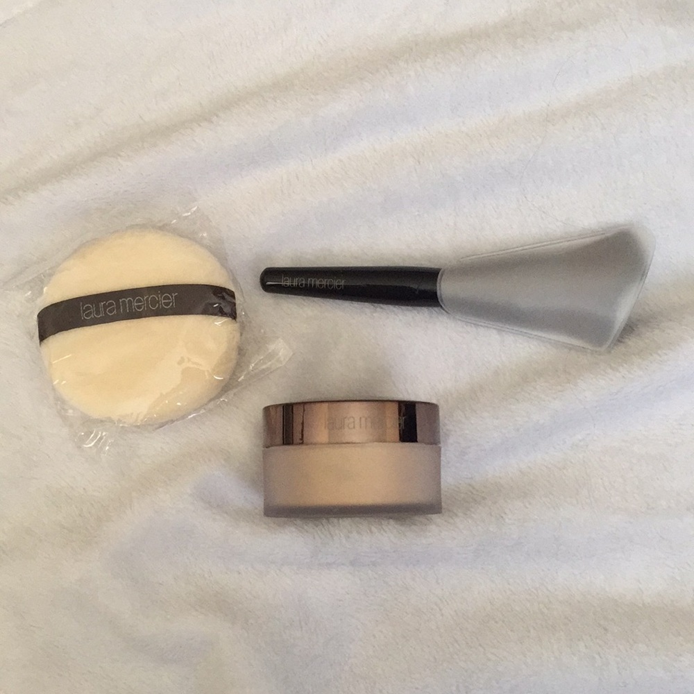 *BUNDLE!* LAURA MERCIER GLOW translucent powder!
